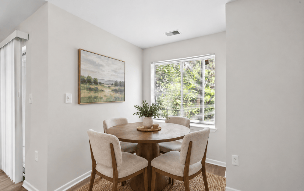 2x1 Large - Platinum - 2 bedroom floorplan layout with 1 bathroom and 944 square feet (Dining Room)