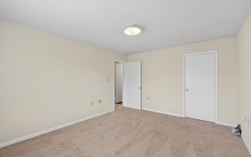 2x1 - Silver - 2 bedroom floorplan layout with 1 bathroom and 896 square feet (Bedroom 2)